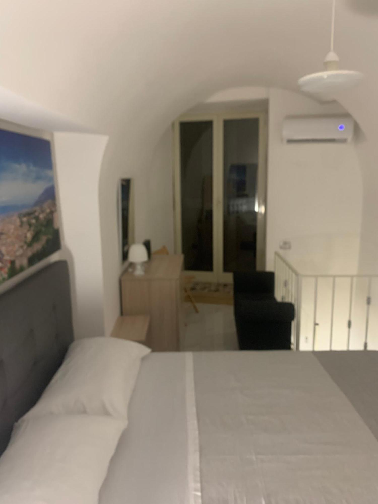 Viky House Chiaja 1 Daire Napoli Dış mekan fotoğraf